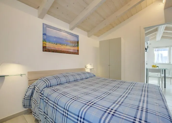 Marina - Tramontana 30m Mare Apartment